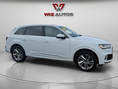 Used 2022 Audi Q7 3.0T Premium Plus w/ Premium Plus Package AWD/4WD image 6