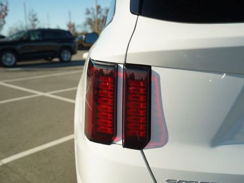 Used 2023 Kia Sorento X-Line EX image 42