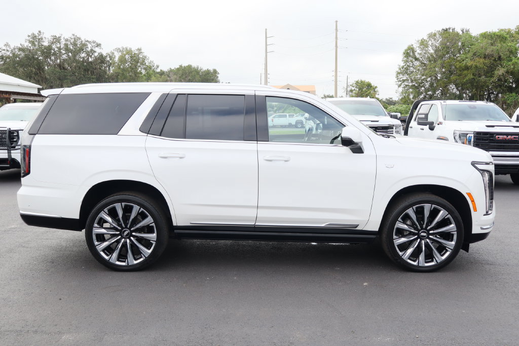 Certified 2025 Cadillac Escalade Premium Luxury w/ Touring Package AWD/4WD image 10