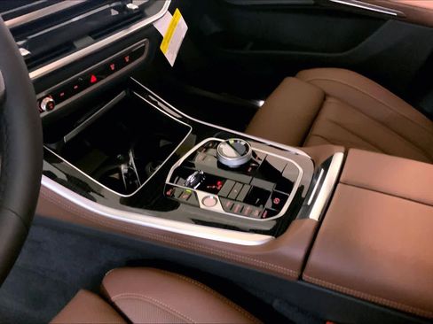 New 2026 BMW X5 xDrive40i AWD/4WD image 7