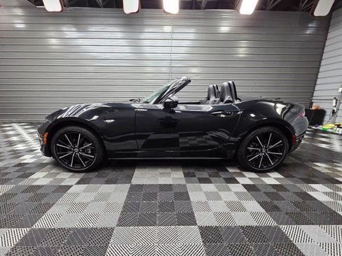 Used 2024 MAZDA MX-5 Miata Grand Touring w/ Weather Package RWD image 10