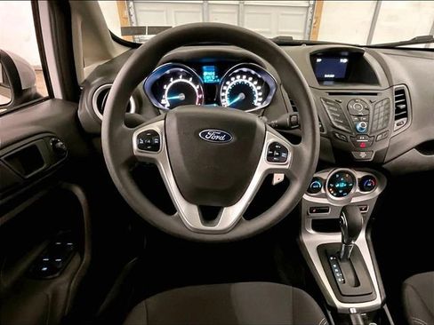 Used 2019 Ford Fiesta SE w/ Cold Weather Package FWD image 5