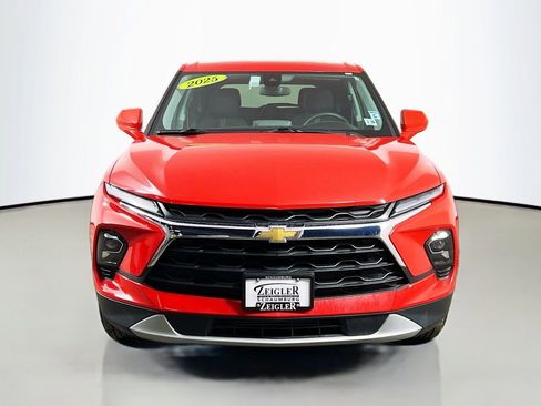 Certified 2025 Chevrolet Blazer LT image 2