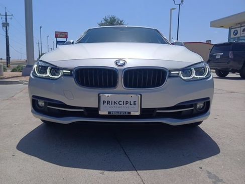 Used 2018 BMW 330i xDrive Sedan AWD/4WD image 2