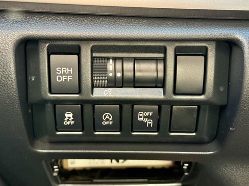 Used 2021 Subaru Crosstrek 2.5i Limited w/ Moonroof Package 2 AWD/4WD image 20