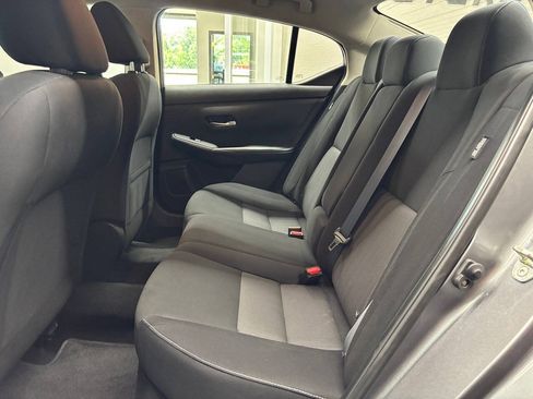 Used 2022 Nissan Sentra SV FWD image 18