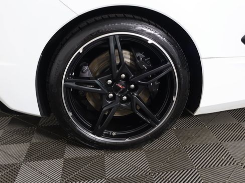 Used 2021 Chevrolet Corvette Stingray Premium Conv w/ Z51 Performance Package image 19