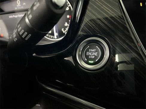 Certified 2020 Cadillac XT6 Premium Luxury image 16