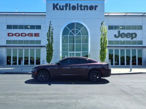 Used 2022 Dodge Charger SXT w/ Blacktop Package AWD/4WD image 1