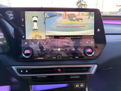 Used 2025 Lexus RX 350 w/ Convenience Package image 21