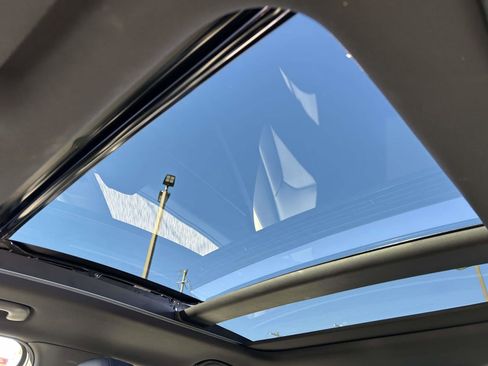 Used 2025 Kia K5 GT-Line w/ GT-Line Premium Package image 11