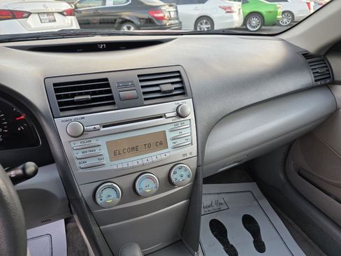 Used 2009 Toyota Camry image 27