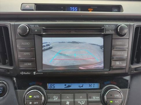 Used 2015 Toyota RAV4 Limited image 19