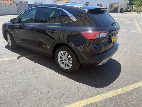 Used 2020 Ford Escape SE FWD image 4