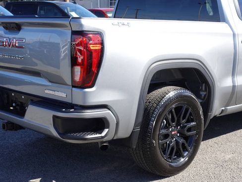 Used 2024 GMC Sierra 1500 Elevation AWD/4WD image 11