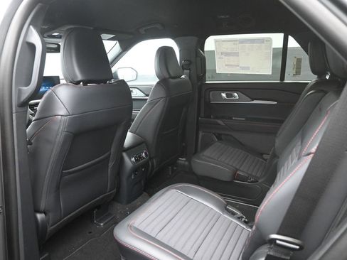 New 2026 Ford Explorer ST-Line w/ ST-Line Street Pack image 23