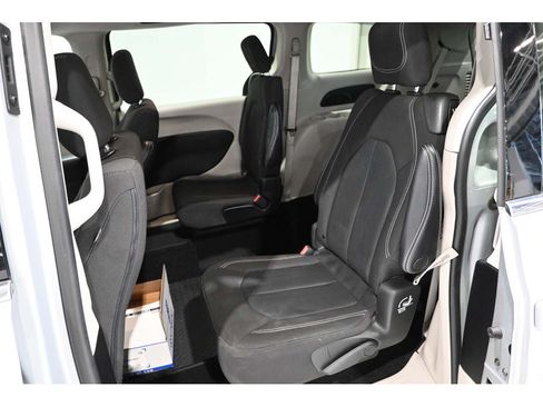 Used 2024 Chrysler Voyager LX FWD image 26