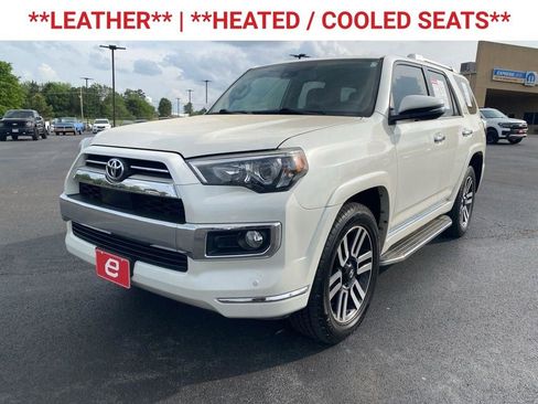 Used 2020 Toyota 4Runner Limited AWD/4WD image 3