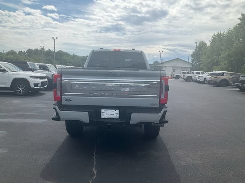New 2026 Ford F250 Platinum w/ Platinum Plus Package AWD/4WD image 6
