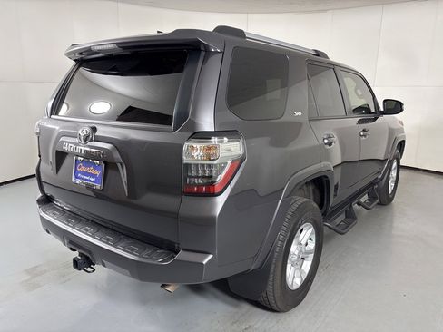 Used 2023 Toyota 4Runner SR5 Premium image 8