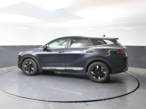 Used 2026 Kia Sportage LX FWD image 10