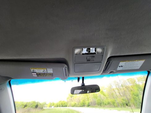 Used 2010 Toyota Highlander 2WD image 23