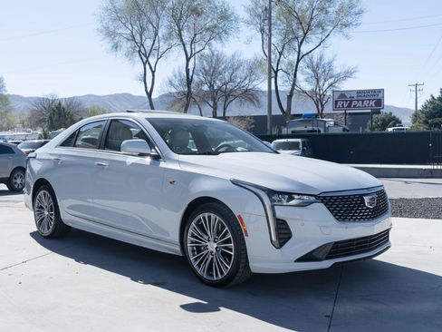 Used 2022 Cadillac CT4 Premium Luxury image 11