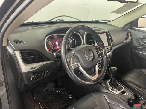 Used 2016 Jeep Cherokee Trailhawk w/ Comfort/Convenience Group image 14