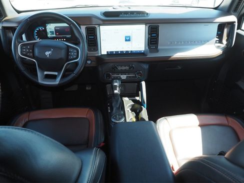 Used 2023 Ford Bronco Outer Banks image 16