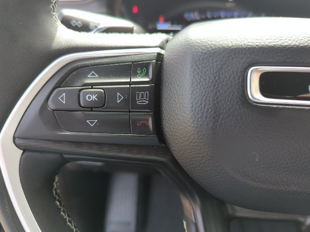 Certified 2023 Jeep Grand Cherokee L Laredo AWD/4WD image 12