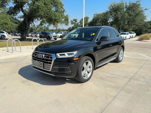 Used 2019 Audi Q5 2.0T Premium Plus w/ Premium Plus Package image 2