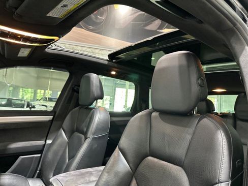 Used 2014 Porsche Cayenne GTS AWD/4WD image 40
