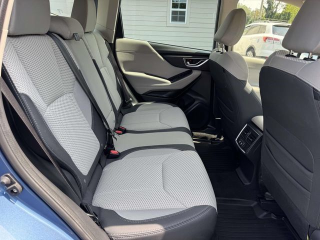Used 2024 Subaru Forester Premium AWD/4WD image 10