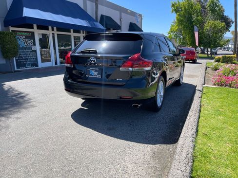 Used 2014 Toyota Venza XLE w/ XLE Premium Package FWD image 5