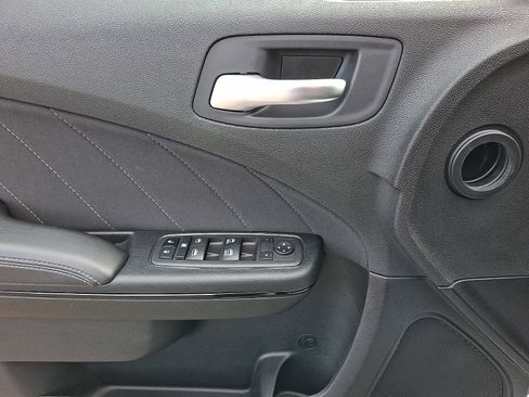 Used 2023 Dodge Charger SXT w/ Blacktop Package image 12