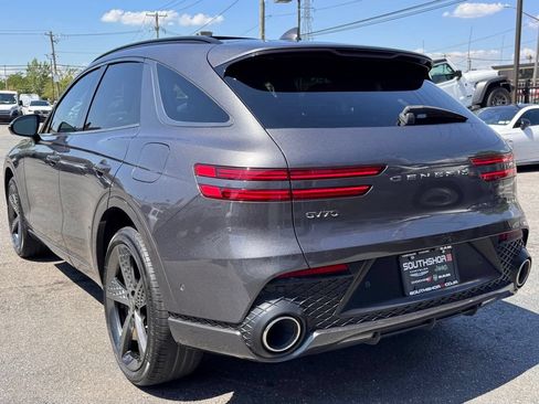 Used 2023 Genesis GV70 2.5T w/ Sport Prestige Package AWD/4WD image 5