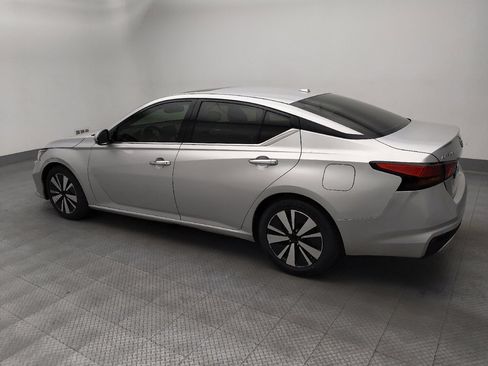 Used 2019 Nissan Altima 2.5 SL FWD image 3