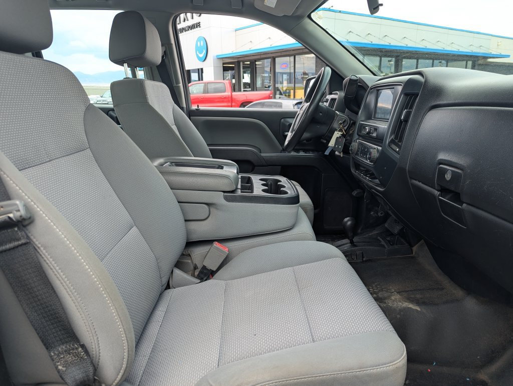 Used 2018 Chevrolet Silverado 1500 W/T w/ Trailering Package AWD/4WD image 29