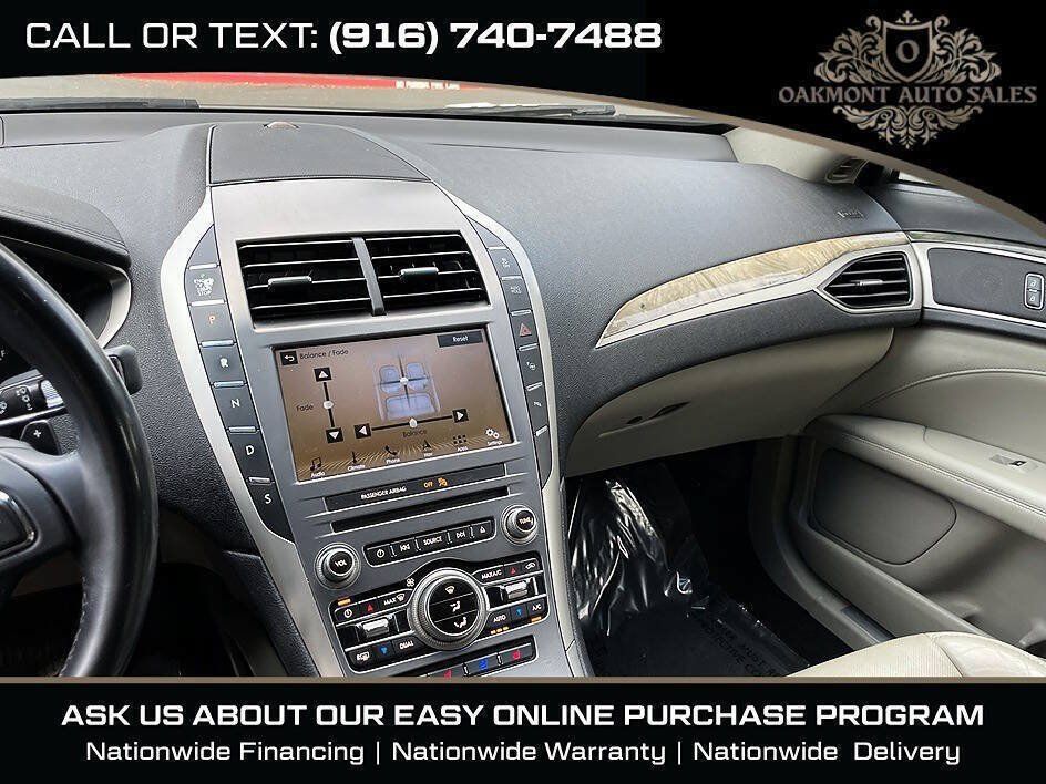 Used 2017 Lincoln MKZ Reserve w/ Technology Package FWD image 21