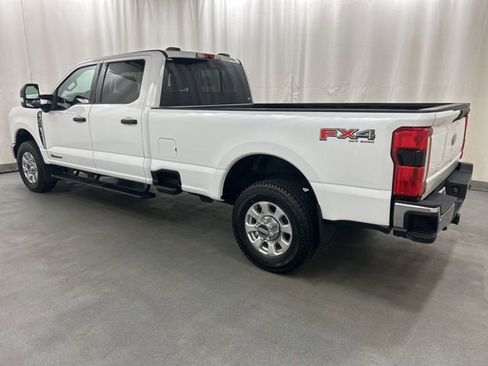 Used 2023 Ford F350 XLT w/ 360-Degree Camera Package AWD/4WD image 3