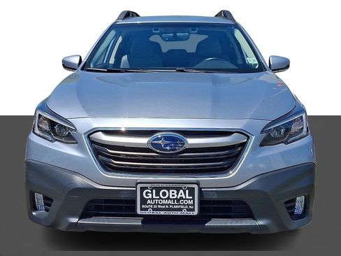 Used 2022 Subaru Outback Premium AWD/4WD image 2