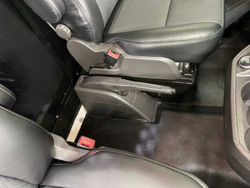 Used 2019 Ford Transit 250 130 Low Roof w/ Exterior Upgrade Package RWD image 27