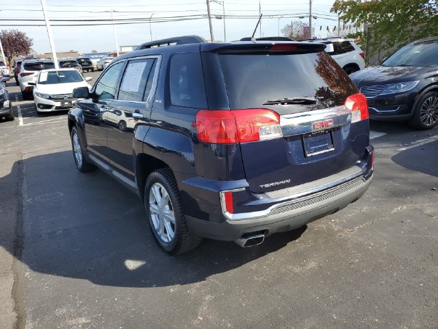 Used 2017 GMC Terrain SLE w/ Chrome Edition FWD image 3