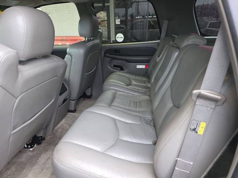 Used 2003 GMC Yukon SLT w/ 1SD Preferred Equipment Group AWD/4WD image 6
