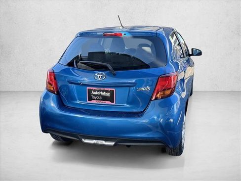 Used 2017 Toyota Yaris L image 5