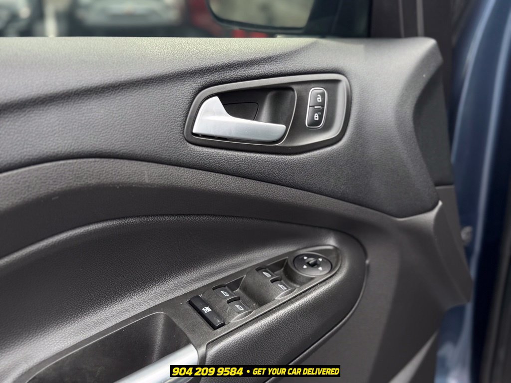 Used 2018 Ford Escape SEL FWD image 17