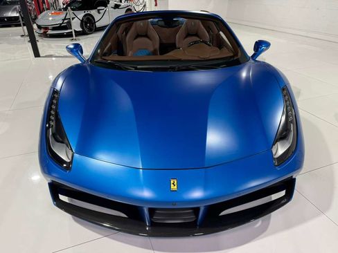 Used 2018 Ferrari 488 Spider image 2