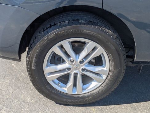 Used 2015 Nissan Rogue S w/ Convenience Package AWD/4WD image 12