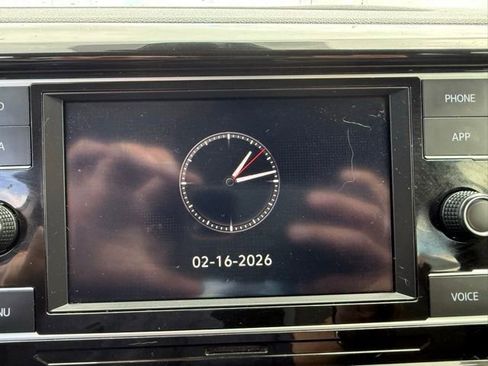 Used 2024 Volkswagen Taos S image 19