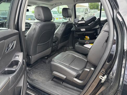 Used 2019 Chevrolet Traverse Premier w/ LPO, 'HIT The Road' Package image 4